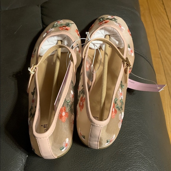 Embroidered Pink Floral Mary Jane Flats size 8.5 new - Picture 3 of 5
